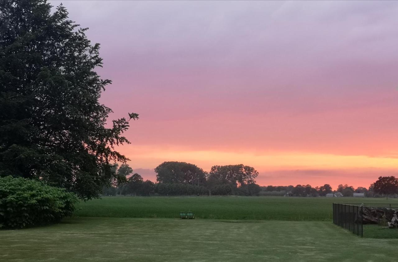 Gastenverblijf 'T Oelengoor Sinderen Esterno foto